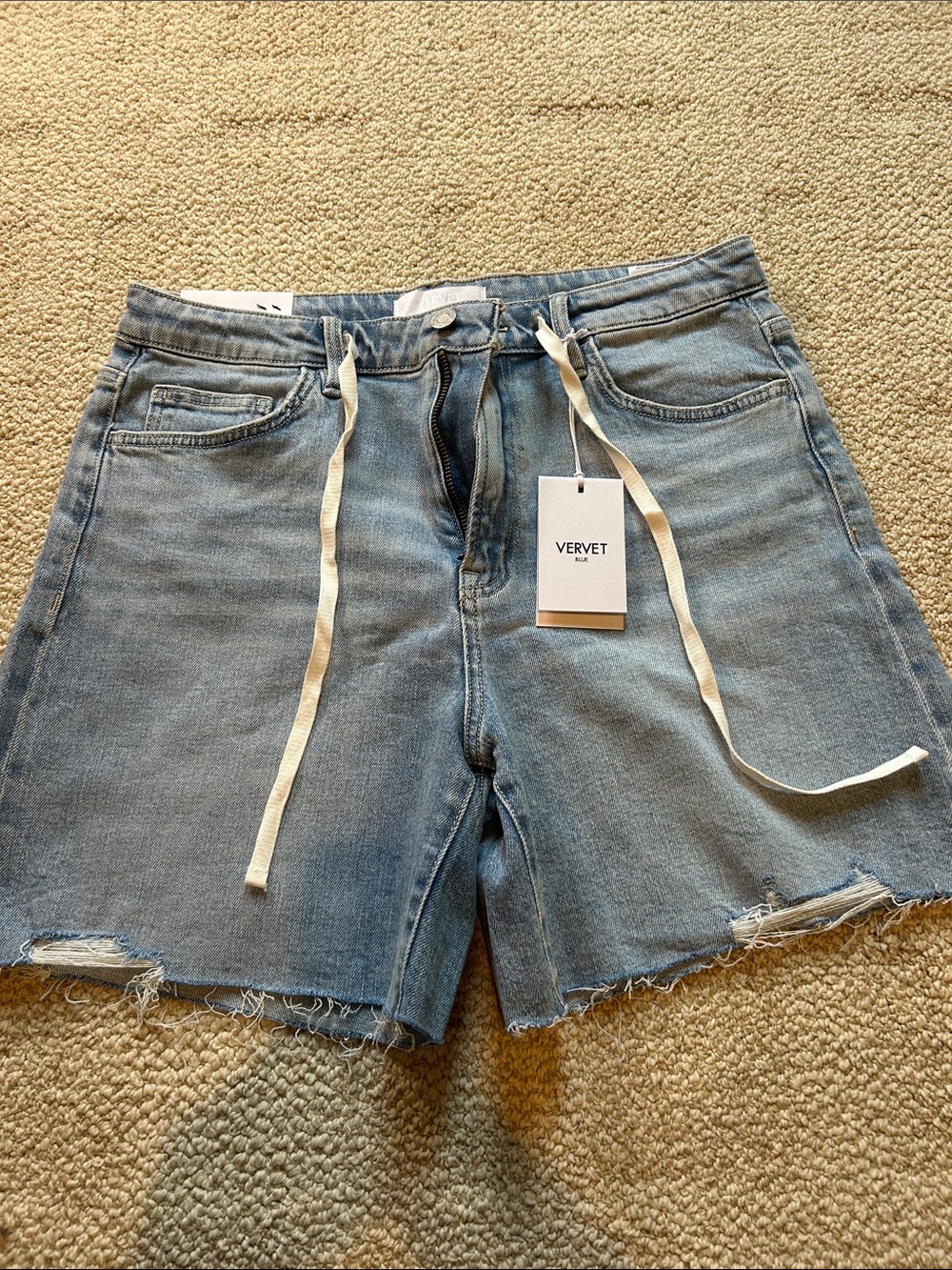 NWT Vervet Blue Light Blue Denim Shorts with Drawstring, size L